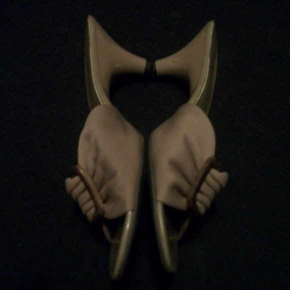 PRETTY PUMPS SM HEELS MULES 7 & 1/2 M - Picture 4 of 6